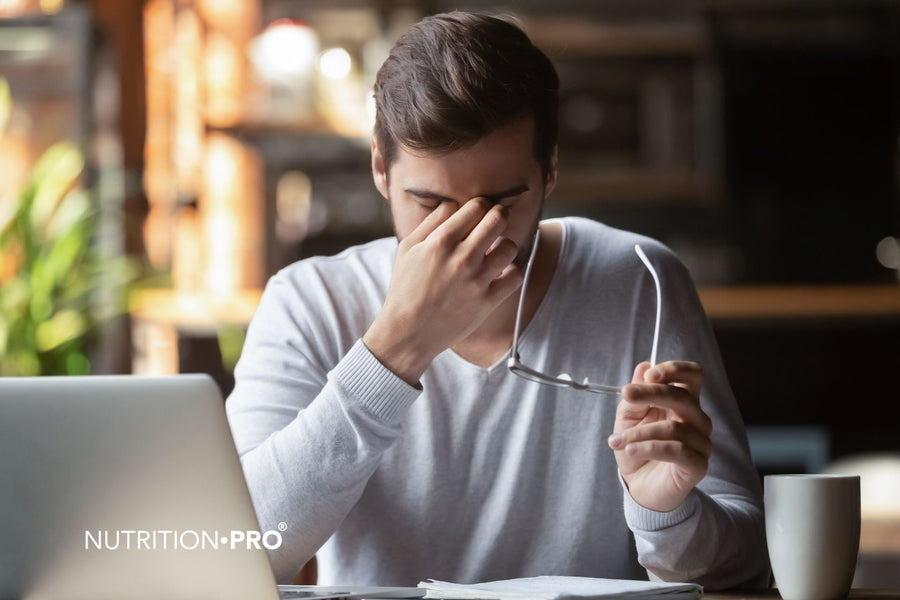 Fatigue oculaire et écrans : causes, symptômes et solutions